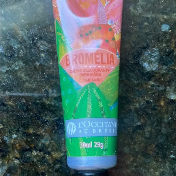 L'Occitane Bromelia Hand Cream - Picture 4 of 6